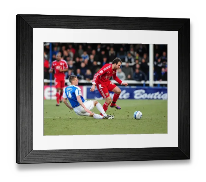 Framed Print : Peterborough's Ryan Bennett Stops Brett Pitman's Advance: Peterborough United vs. Bristol City Football Rivalry