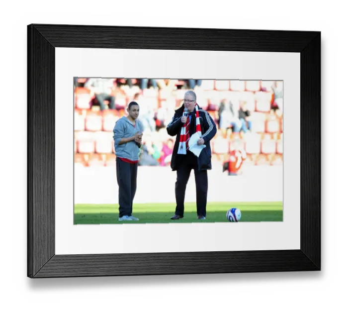 Framed Print : Football Rivalry: Bristol City vs Blackpool Clash at Ashton Gate - February 25, 2012 Framed Print : Football Rivalry: Bristol City vs Blackpool Clash at Ashton Gate - February 25, 2012