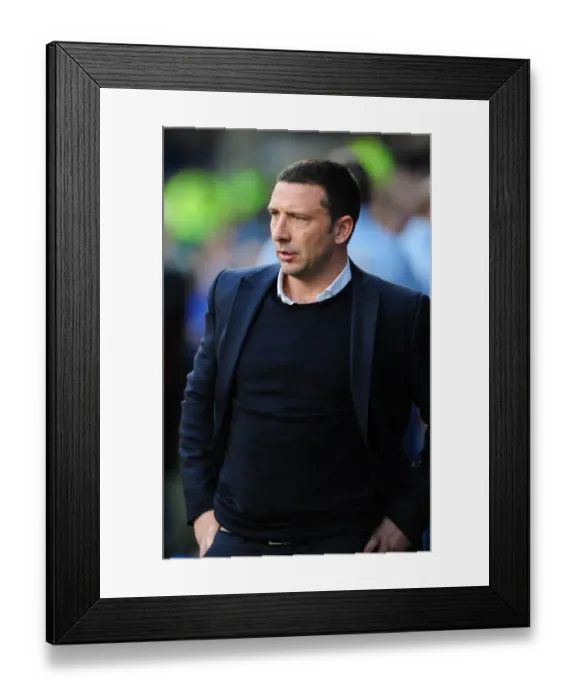 Framed Print : Derek McInnes Leads Bristol City Against Ipswich Town at Portman Road, March 2012