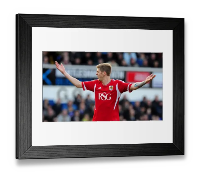 Framed Print : Jon Stead of Bristol City in Action Against Ipswich Town, Portman Road, 2012 Framed Print : Jon Stead of Bristol City in Action Against Ipswich Town, Portman Road, 2012