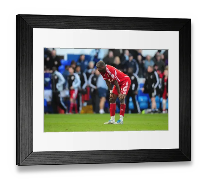 Framed Print : Kalifa Cisse's Disappointment: Ipswich Town Holds Off Bristol City