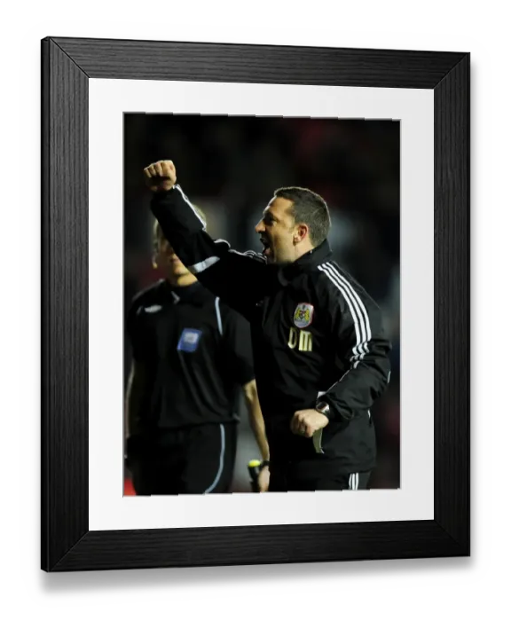 Framed Print : Derek McInnes Triumphant Moment: Celebrating Bristol City's Victory Over Leicester City, 2012