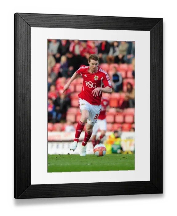 Framed Print : Stephen Pearson in Action: Bristol City vs. Cardiff City at Ashton Gate Stadium, March 10, 2012 Framed Print : Stephen Pearson in Action: Bristol City vs. Cardiff City at Ashton Gate Stadium, March 10, 2012