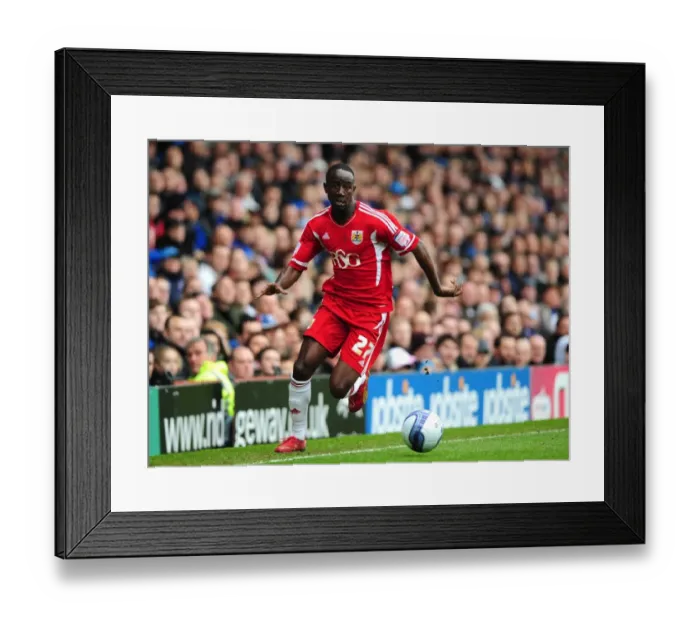 Framed Print : Portsmouth v Bristol City 170312