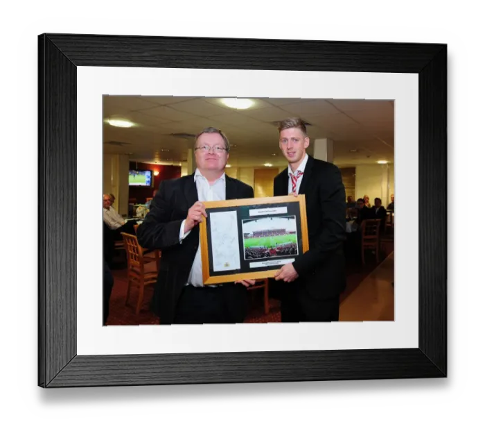 Framed Print : Bristol City vs. Watford: Football Rivalry - Season 11-12 Framed Print : Bristol City vs. Watford: Football Rivalry - Season 11-12