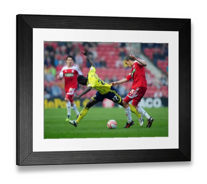 Framed Print : Middlesbrough vs. Bristol City: Albert Adomah Foul by Seb Hines Framed Print : Middlesbrough vs. Bristol City: Albert Adomah Foul by Seb Hines