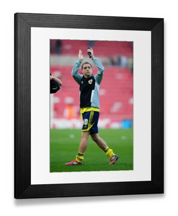 Framed Print : Hogan Ephraim Gratifies Fans: Appreciation Moment at Middlesbrough vs. Bristol City