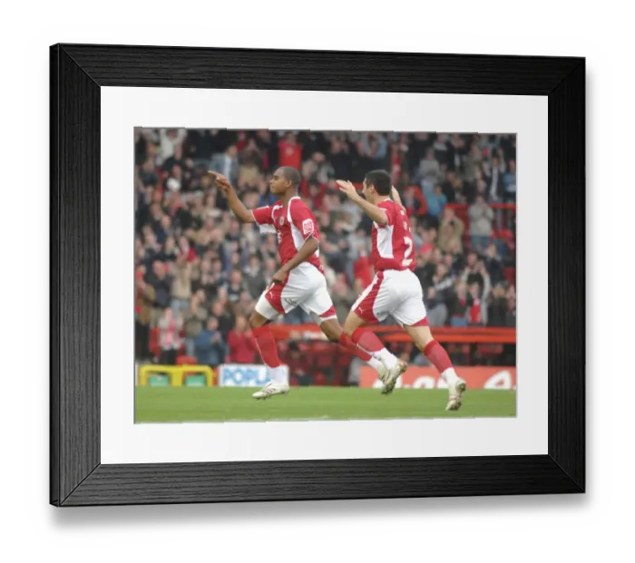 Framed Print : Marvin Elliott Framed Print : Marvin Elliott