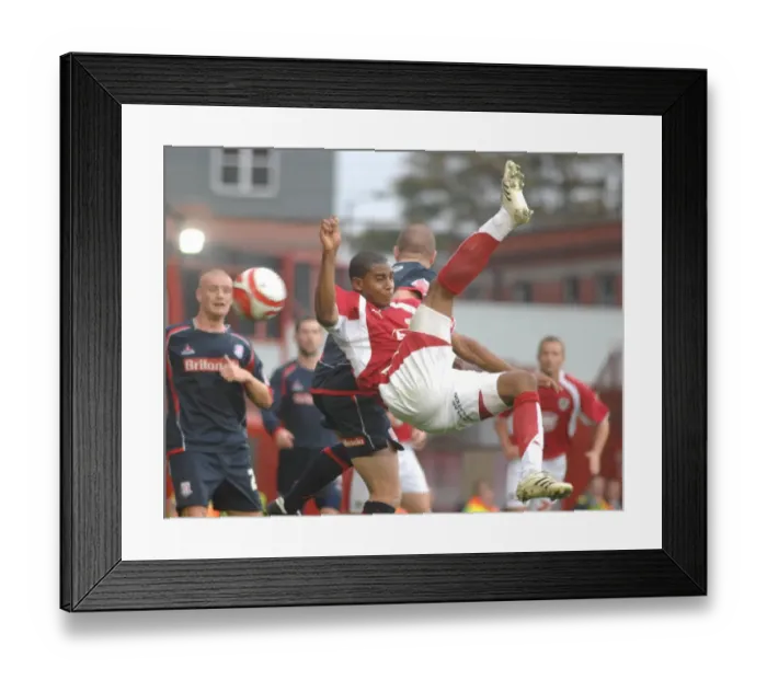 Framed Print : Marvin Elliott: In Action Against Stoke City (Bristol City vs Stoke City) Framed Print : Marvin Elliott: In Action Against Stoke City (Bristol City vs Stoke City)