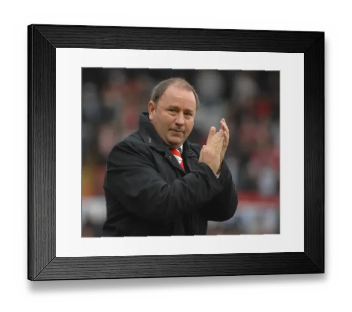 Framed Print : Gary Johnson in Action: Bristol City vs Stoke City Framed Print : Gary Johnson in Action: Bristol City vs Stoke City