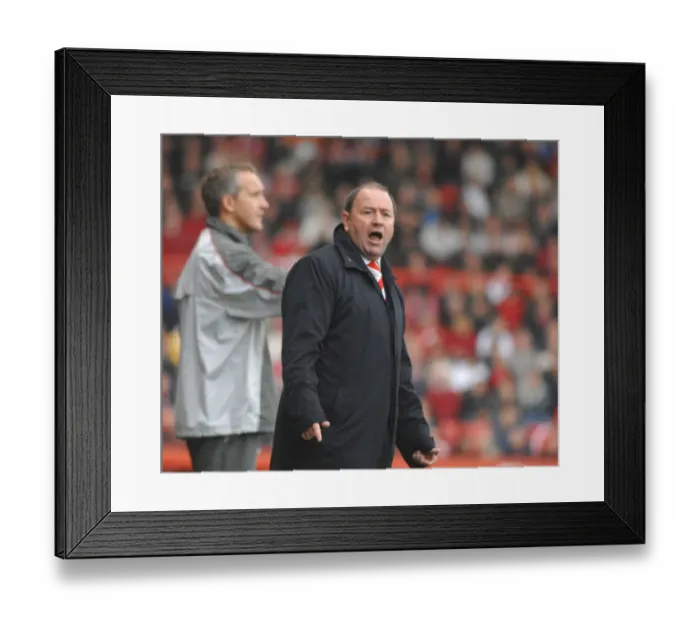 Framed Print : Gary Johnson in Action: Bristol City vs Stoke City Framed Print : Gary Johnson in Action: Bristol City vs Stoke City