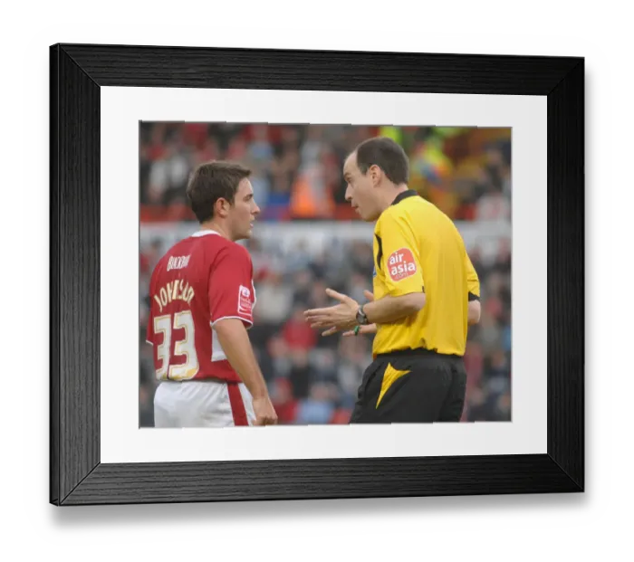 Framed Print : Lee Johnson