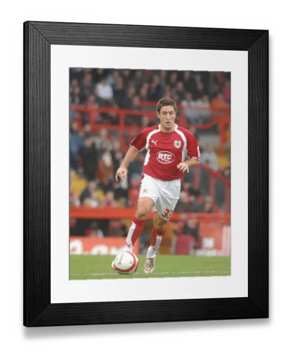 Framed Print : Bristol City's Lee Johnson in Action Against Stoke City Framed Print : Bristol City's Lee Johnson in Action Against Stoke City