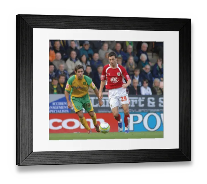 Framed Print : Ivan Sproule in Action: Norwich City vs. Bristol City