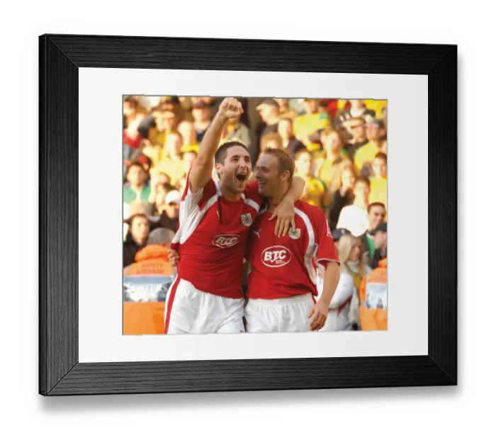 Framed Print : Bradley Orr Lee Trundle Celebration