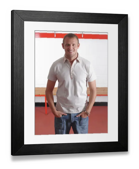 Framed Print : Lee Trundle Framed Print : Lee Trundle
