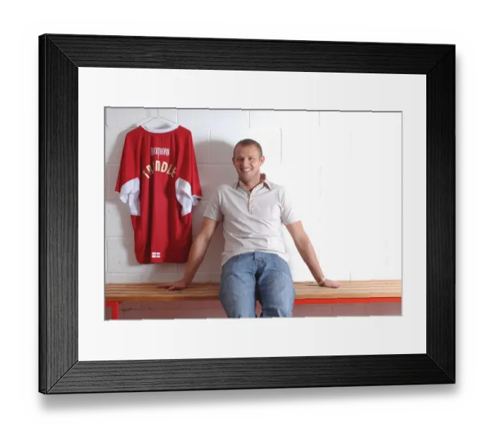 Framed Print : Lee Trundle: A Focused Moment of Determination on the Football Field Framed Print : Lee Trundle: A Focused Moment of Determination on the Football Field