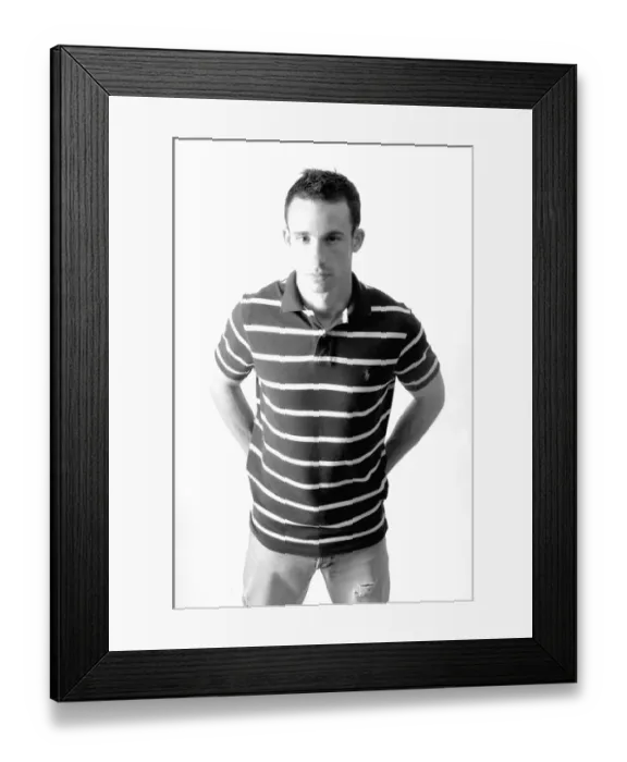 Framed Print : Michael McIndoe: Focused and Ready in Bristol City Football Kit