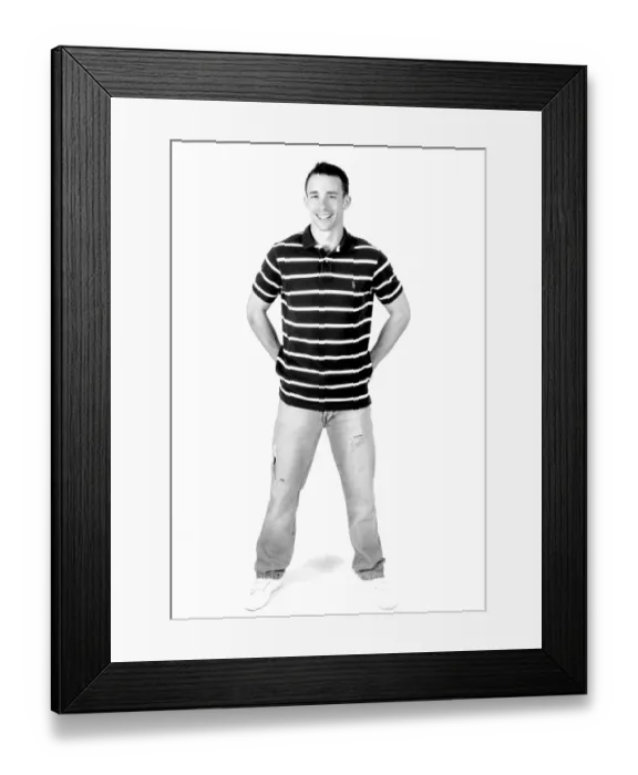 Framed Print : Michael McIndoe: Focused and Ready in Bristol City Football Kit