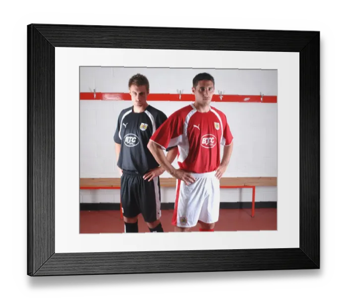 Framed Print : Bradley Orr + David Noble Framed Print : Bradley Orr + David Noble
