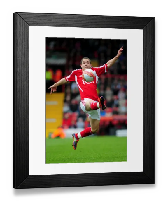 Framed Print : Bristol City's Hogan Ephraim in Control: Bristol City vs. Derby County, Ashton Gate, 31 / 03 / 2012 Framed Print : Bristol City's Hogan Ephraim in Control: Bristol City vs. Derby County, Ashton Gate, 31 / 03 / 2012