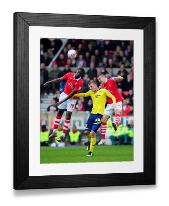 Framed Print : Chris Wood's Battle: Nottingham Forest vs. Bristol City, 07-04-2012 Framed Print : Chris Wood's Battle: Nottingham Forest vs. Bristol City, 07-04-2012