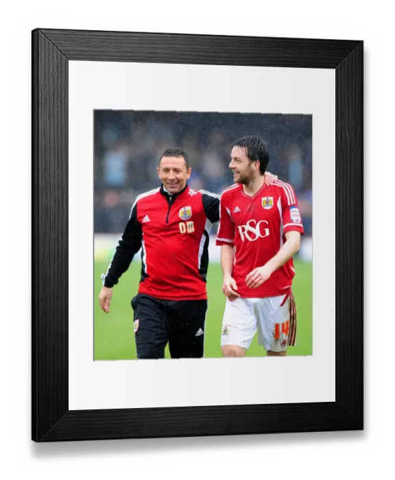 Framed Print : Bristol City's Cole Skuse Delights Derek McInnes: A Victory Moment at Ashton Gate (Bristol City vs Coventry City, 2012)
