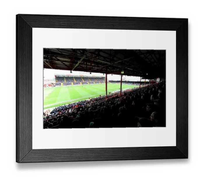 Framed Print : Bristol City vs Coventry City: The Clash of the Robins and Sky Blues - Season 11-12