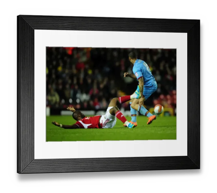 Framed Print : Bristol City vs. West Ham: Andre Amougou vs. John Carew Battle for Possession at Ashton Gate Stadium (17-04-2012) Framed Print : Bristol City vs. West Ham: Andre Amougou vs. John Carew Battle for Possession at Ashton Gate Stadium (17-04-2012)