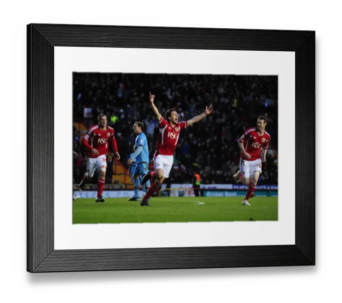 Framed Print : Thrilling Moment: Cole Skuse's Stunner for Bristol City Against West Ham, April 2012 (Football at Ashton Gate) Framed Print : Thrilling Moment: Cole Skuse's Stunner for Bristol City Against West Ham, April 2012 (Football at Ashton Gate)