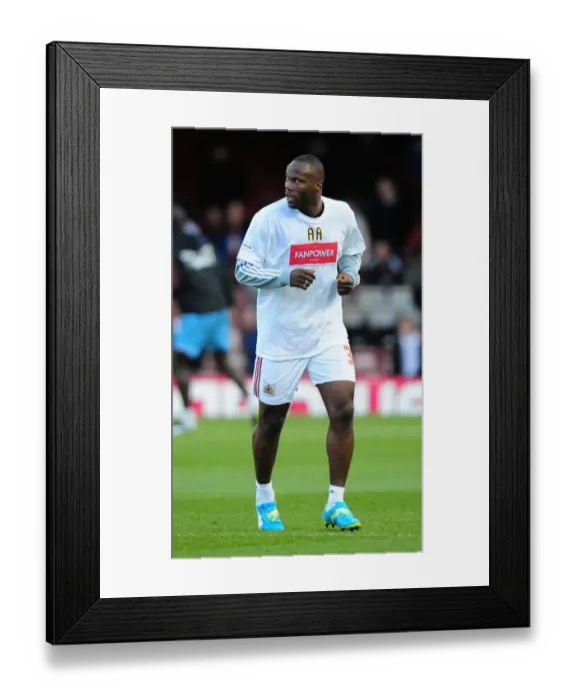 Framed Print : Bristol City vs. West Ham United: A Football Rivalry - Season 11-12 Framed Print : Bristol City vs. West Ham United: A Football Rivalry - Season 11-12