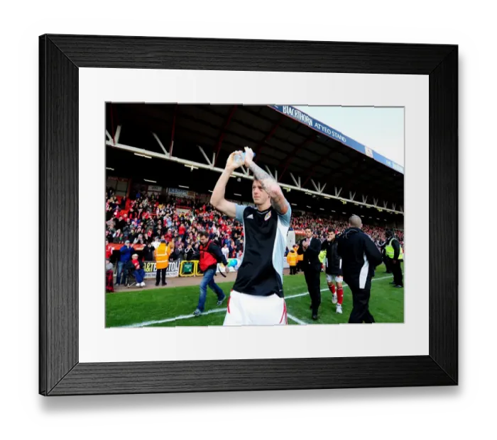 Framed Print : Jon Stead in Action: Bristol City vs Barnsley, Ashton Gate Stadium, 2012 Framed Print : Jon Stead in Action: Bristol City vs Barnsley, Ashton Gate Stadium, 2012