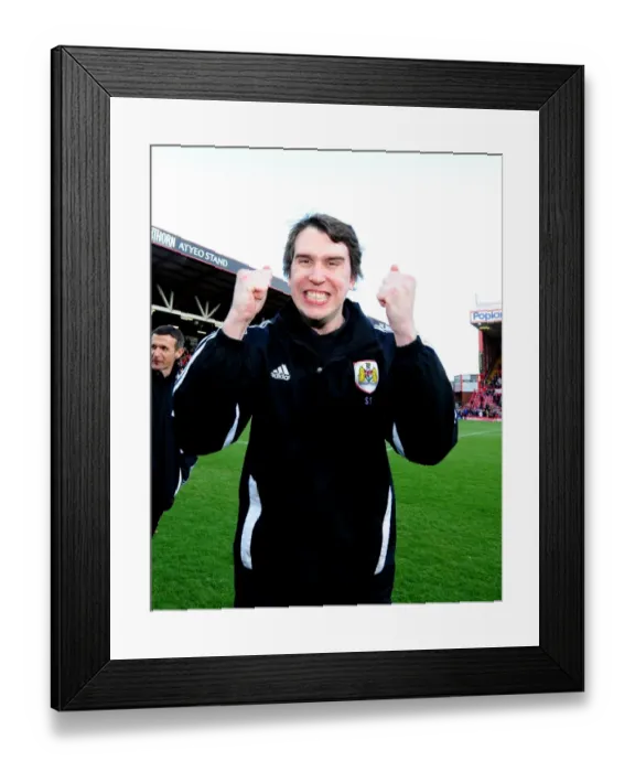Framed Print : Bristol City vs Barnsley Clash at Ashton Gate Stadium - April 21, 2012 Framed Print : Bristol City vs Barnsley Clash at Ashton Gate Stadium - April 21, 2012