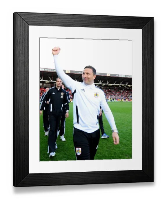 Framed Print : Derek McInnes Leads Bristol City Against Barnsley at Ashton Gate, 2012 Framed Print : Derek McInnes Leads Bristol City Against Barnsley at Ashton Gate, 2012
