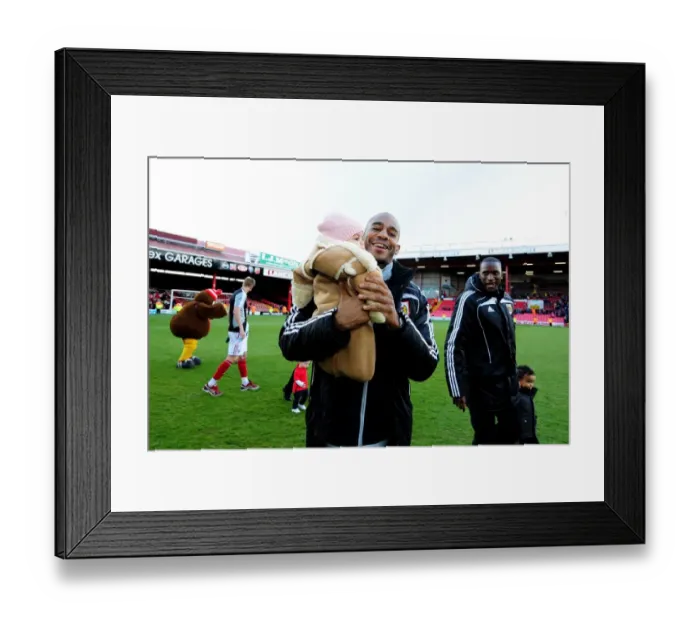 Framed Print : Marvin Elliott in Action: Bristol City vs Barnsley at Ashton Gate Stadium, 2012 Framed Print : Marvin Elliott in Action: Bristol City vs Barnsley at Ashton Gate Stadium, 2012