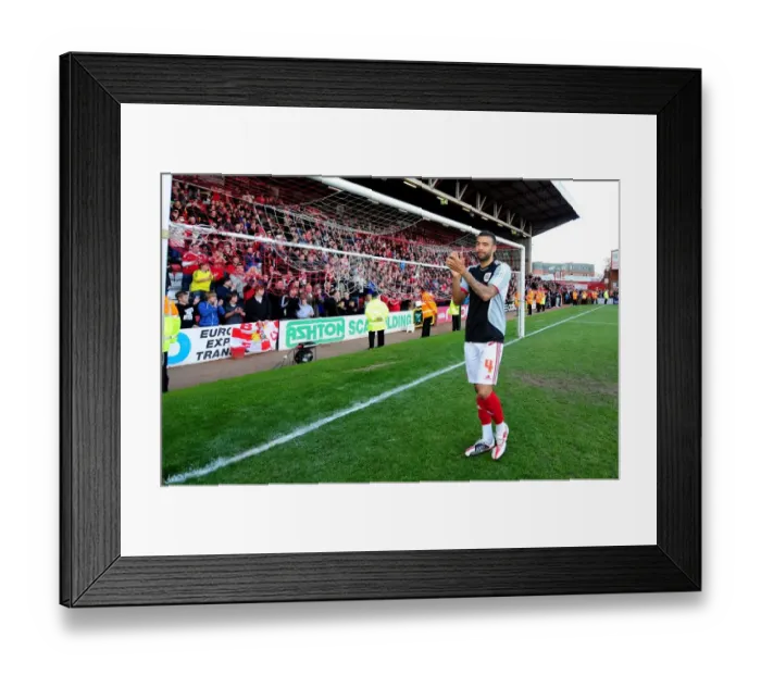 Framed Print : Bristol City's Liam Fontaine in Action at Ashton Gate Stadium, 2012 Framed Print : Bristol City's Liam Fontaine in Action at Ashton Gate Stadium, 2012