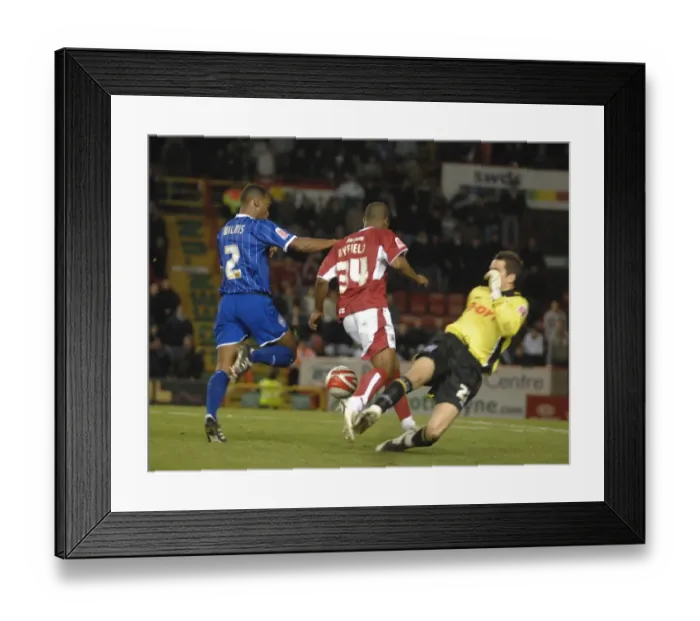 Framed Print : Bristol City vs Ipswich Town: A Football Rivalry from Season 7-8 Framed Print : Bristol City vs Ipswich Town: A Football Rivalry from Season 7-8