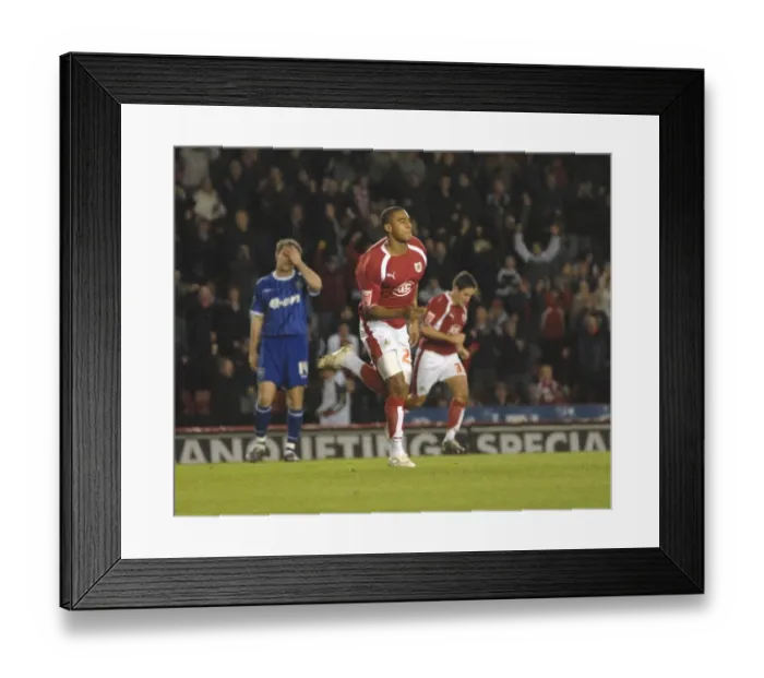 Framed Print : Marvin Elliott: Thrilling Moment at Bristol City vs Ipswich Town