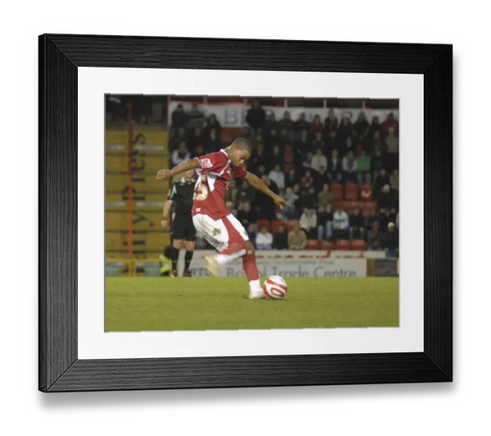 Framed Print : Bristol City vs Ipswich Town: 07-08 Season Clash