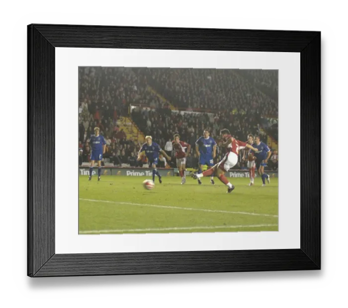 Framed Print : Bristol City vs Ipswich Town: A Clash from the 07-08 Season