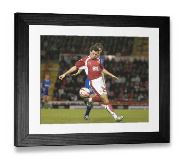 Framed Print : Ivan Sproule in Action for Bristol City Against Ipswich Town Framed Print : Ivan Sproule in Action for Bristol City Against Ipswich Town