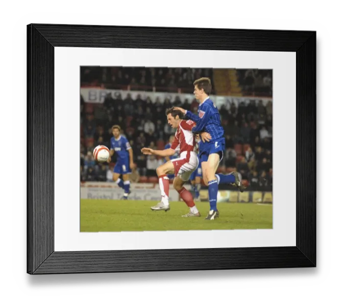 Framed Print : Ivan Sproule in Action: Bristol City vs Ipswich Town