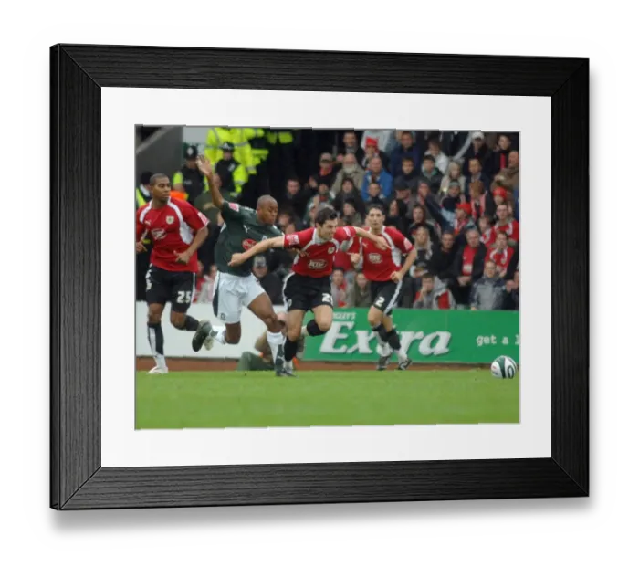 Framed Print : Ivan Sproule in Action: Plymouth vs. Bristol City
