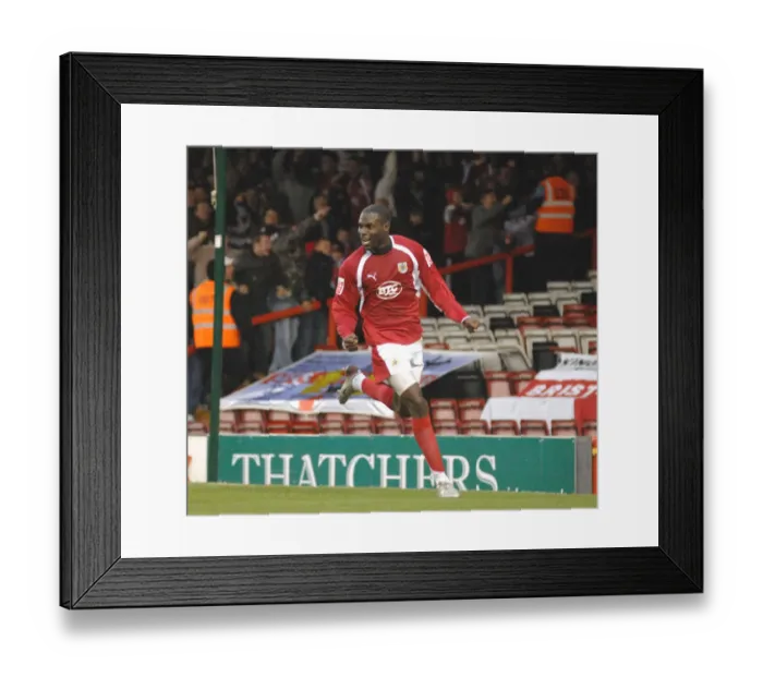 Framed Print : Enoch Showunmi Strikes for Bristol City Against Barnsley
