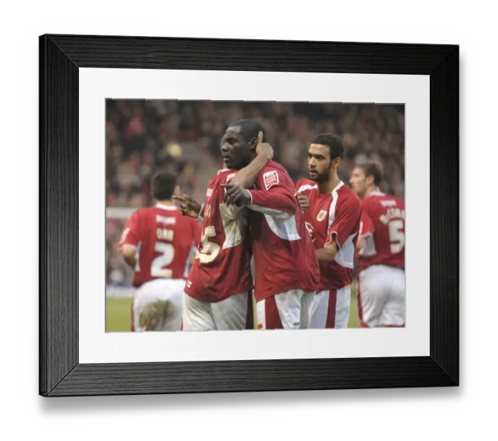 Framed Print : Enoch Showunmi Scores for Bristol City Against Barnsley Framed Print : Enoch Showunmi Scores for Bristol City Against Barnsley