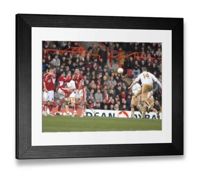 Framed Print : Bristol City's Nick Carle in Action Against Middlesbrough