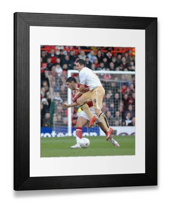 Framed Print : Bradley Orr in Action: Bristol City vs Middlesbrough Framed Print : Bradley Orr in Action: Bristol City vs Middlesbrough