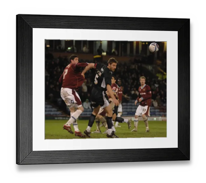 Framed Print : Jamie McCombe in Action for Bristol City Against Burnley Framed Print : Jamie McCombe in Action for Bristol City Against Burnley