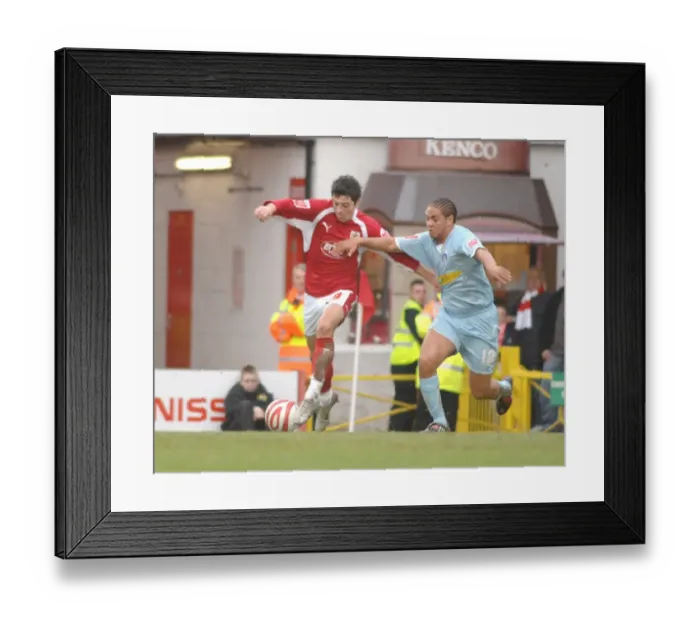 Framed Print : Ivan Sproule in Action for Bristol City Against Colchester United Framed Print : Ivan Sproule in Action for Bristol City Against Colchester United