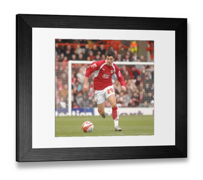 Framed Print : Bristol City vs Colchester United: Ivan Sproule in Action